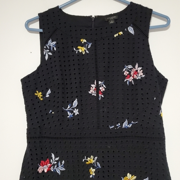 NWT Ann Taylor Embroidered Floral Eyelet Sheath Dress - Picture 5 of 8